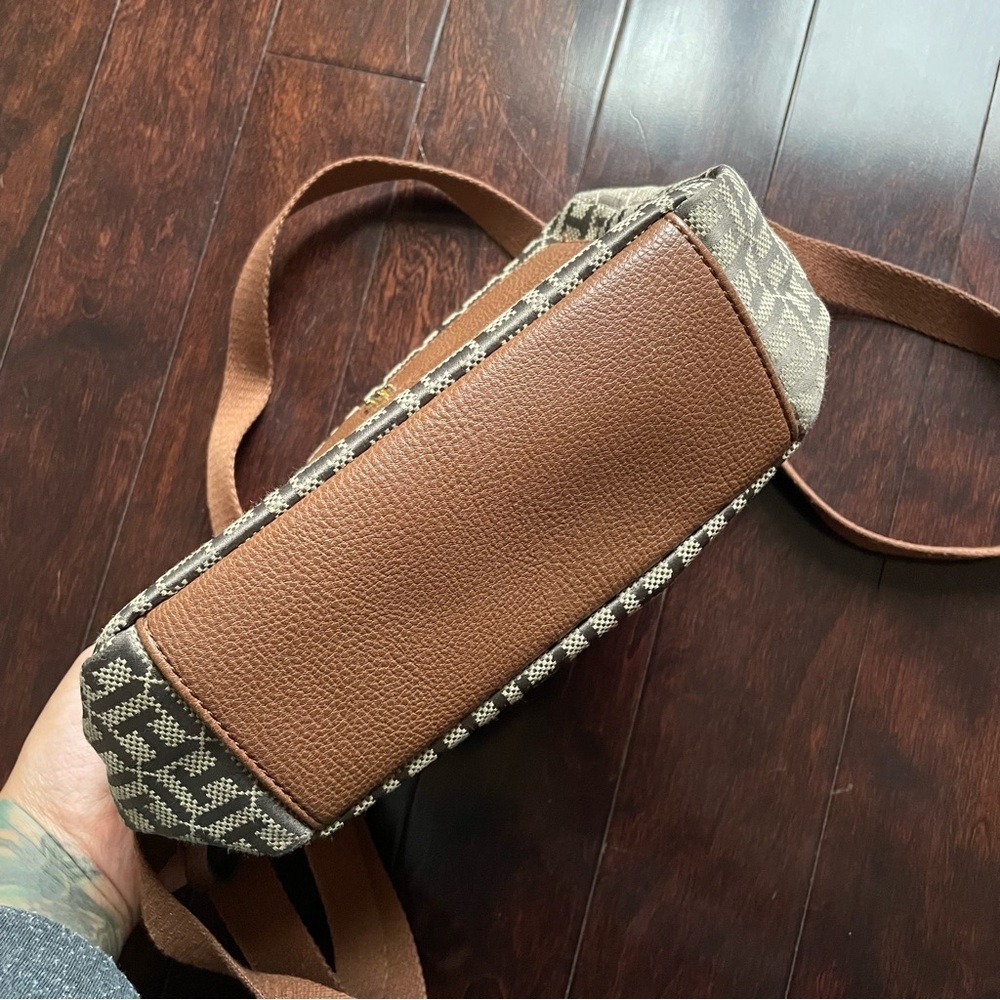 Tommy Hilfiger Crossbody Purse Brown Tan - Picture 5 of 9